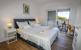 Stella Maris, Hvar - Rooms With A Balcony And A Stunning Sea View