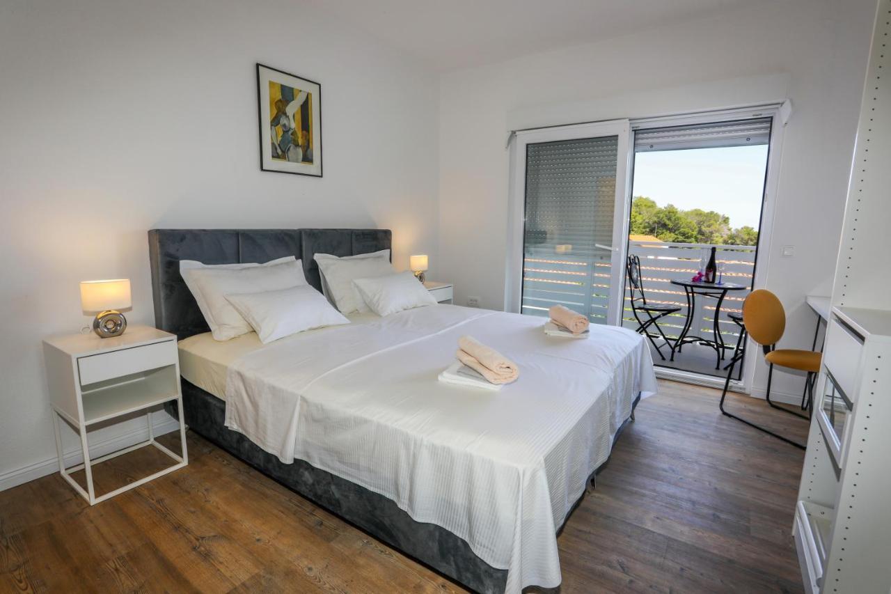Stella Maris, Hvar - Rooms With A Balcony And A Stunning Sea View Hvar Town Exteriör bild