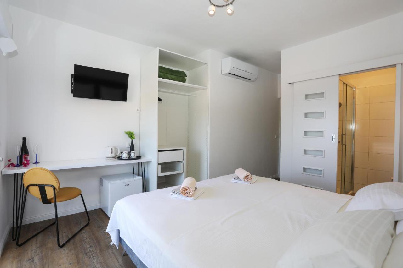 Stella Maris, Hvar - Rooms With A Balcony And A Stunning Sea View Hvar Town Exteriör bild